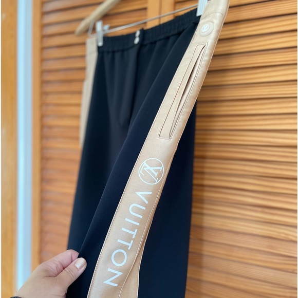 Louis Vuitton VUITTAMINS PRE-FALL 2021 COLLECTION pants - Picture 5 of 16